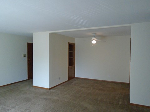 Floor plan for 3 beds, 2 baths, 1350 sqft